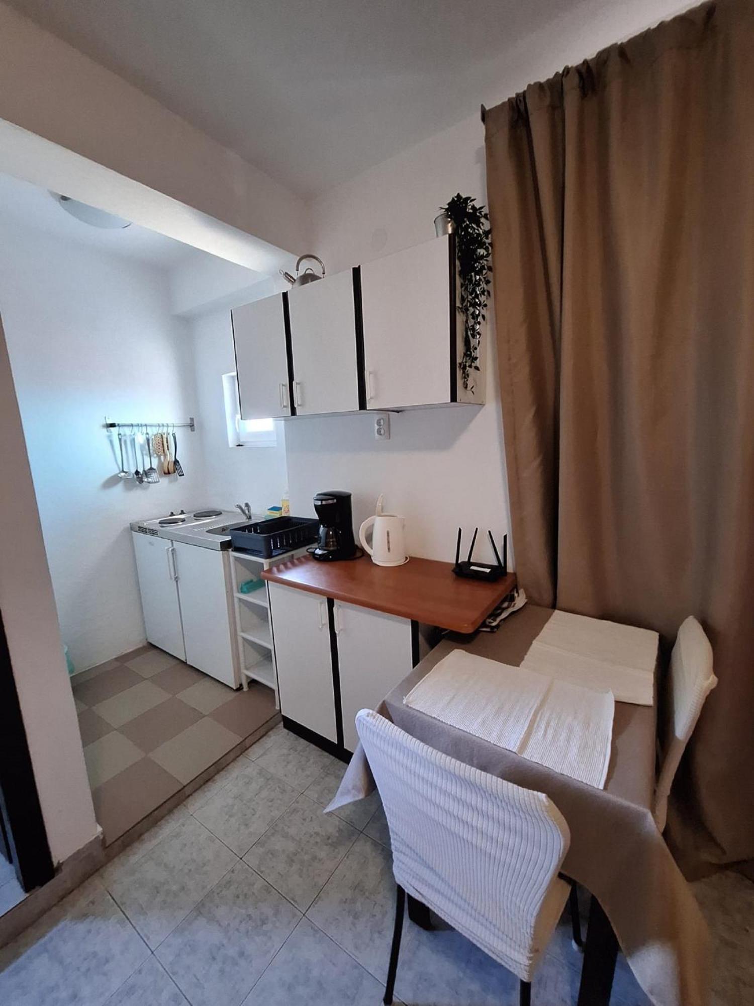 Apartments Dalmatin Zuljana Exterior photo